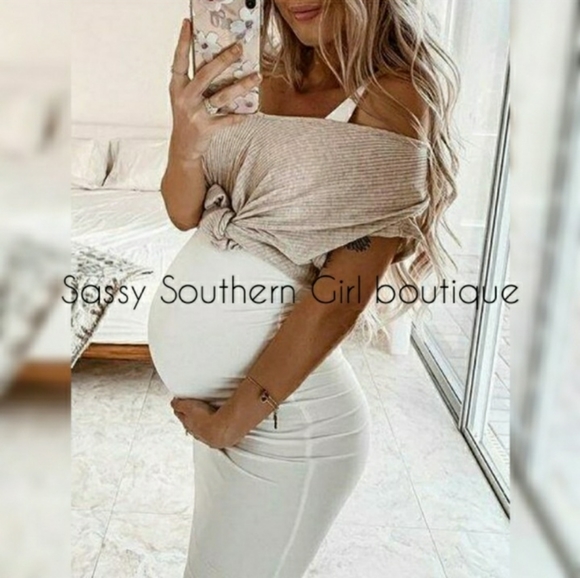 ⭐🆕 Black maternity bodycon midi dress - Picture 5 of 9